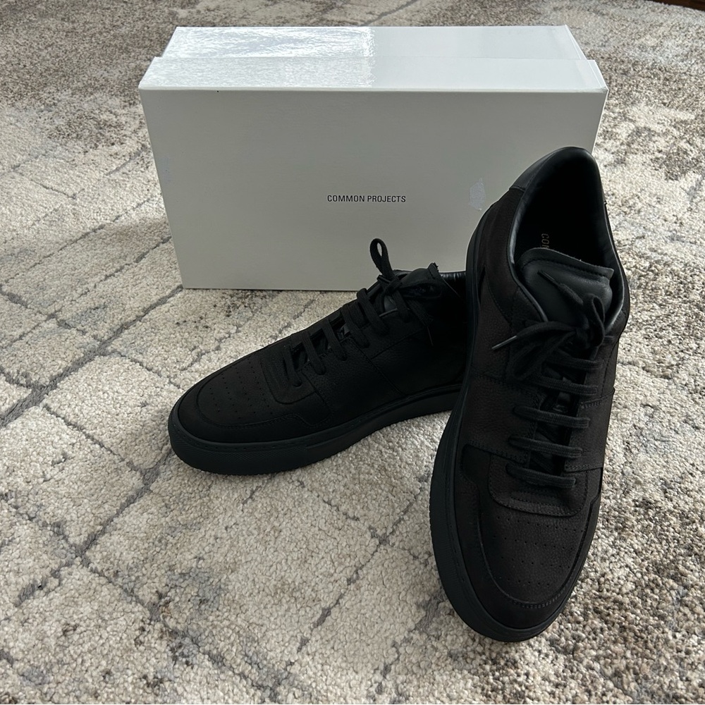 Common Projects “Decades” Black Leather Sneakers – NEW – Size EU 42